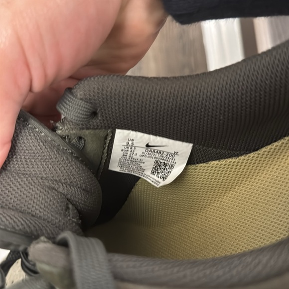 Like New Nike Air Force size 9.5 US 
Wore it like 4-5 times Only - Picture 6 of 6